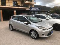 Usata Ford Fiesta Titanium 97 CV (71 kW) 2009 Grigio Utilitaria