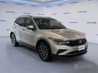 Usata VW Tiguan Life 131 CV (96 kW) 2021 Grigio SUV