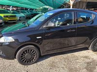 Usata Lancia Ypsilon 69 CV (50 kW) 2018 Nero Utilitaria