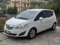 Usata Opel Meriva 95 CV (69 kW) 2008 Bianco Monovolume