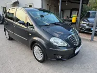 Usata Lancia Musa 90 CV (66 kW) 2008 Marrone Monovolume