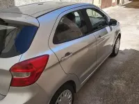 Usata Ford Ka 70 CV (51 kW) 2017 Grigio Berlina