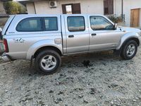 Usata Nissan Navara 133 CV (97 kW) 2004 Grigio Pick-up
