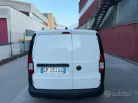 Usata VW Caddy 75 CV (55 kW) 2022 Bianco Monovolume
