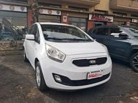 Usata Kia Venga Active 89 CV (65 kW) 2014 Bianco Utilitaria