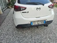 Usata Mazda 2 Evolve 135 CV (99 kW) 2016 Bianco Utilitaria