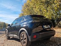 Używany Peugeot 2008 Active 100 KM (73 kW) 2023 Czarny SUV