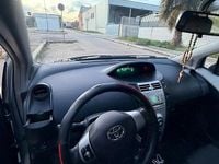 Usata Toyota Yaris Sol 65 CV (47 kW) 2006 Grigio Utilitaria