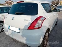Usata Suzuki Swift 94 CV (69 kW) 2012 Bianco Utilitaria
