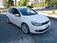 Usata VW Golf VI 122 CV (89 kW) 2011 Bianco Utilitaria