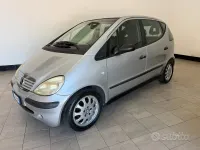 Usata Mercedes A160 Avantgarde 102 CV (75 kW) 2002 Grigio Monovolume