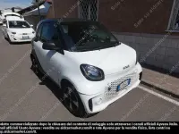 Usata Smart ForTwo Coupé Passion 41 kW (56 CV) 2022 Bianco Utilitaria