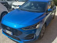 Usata Ford Focus ST-Line 116 CV (85 kW) 2023 Desert island blu Berlina