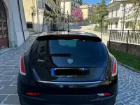 Usata Lancia Delta 120 CV (88 kW) 2010 Utilitaria