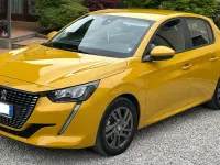 Usata Peugeot 208 Active 101 CV (74 kW) 2021 Giallo Utilitaria