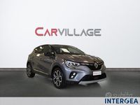 Usata Renault Captur Techno 93 CV (68 kW) 2023 Grigio SUV
