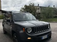 Begagnad Jeep Renegade Sport 120 HK (88 kW) 2017 Grå SUV