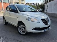 Usata Lancia Ypsilon Silver 85 CV (62 kW) 2014 Bianco Utilitaria