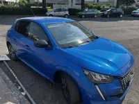 Usata Peugeot 208 Active 101 CV (74 kW) 2023 Blu/azzurro Utilitaria