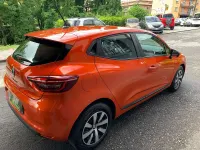 Usata Renault Clio V 67 CV (49 kW) 2023 Arancione Berlina