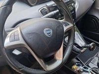 Usata Lancia Ypsilon Gold 95 CV (69 kW) 2014 Utilitaria