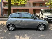 Usata Lancia Ypsilon 75 CV (55 kW) 2007 Grigio Utilitaria