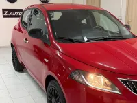 Usata Lancia Ypsilon Silver 69 CV (50 kW) 2022 Rosso Utilitaria