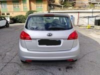 Usata Kia Venga 90 CV (66 kW) 2014 Argento Utilitaria