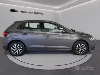 Usata VW Polo Life 80 CV (58 kW) 2023 Smoky grey metalizzato Utilitaria