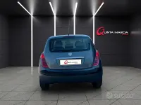 Usata Lancia Ypsilon 60 CV (44 kW) 2005 Grigio Utilitaria