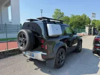 Usata Land Rover Defender 200 CV (147 kW) 2025 Santorini black SUV