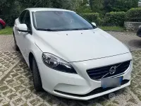 Usata Volvo V40 114 CV (83 kW) 2014 Bianco Berlina