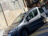 Usata Peugeot TePee Outdoor 111 CV (81 kW) 2011 Grigio Station wagon