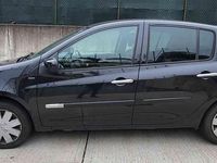 Usata Renault Clio II Dynamique 2011 Nero