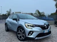 Usata Renault Captur 101 CV (74 kW) 2020 Grigio SUV
