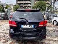 Usata Fiat Freemont Lounge 140 CV (102 kW) 2012 Blu SUV