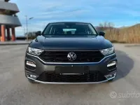 Usata VW T-Roc Business 150 CV (110 kW) 2020 Grigio SUV