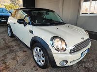 Usata Mini Cooper 122 CV (89 kW) 2010 Beige Utilitaria