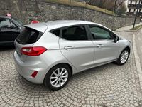 Usata Ford Fiesta Titanium 85 CV (62 kW) 2018 Grigio Utilitaria