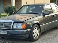 Usata Mercedes E200 122 CV (89 kW) 1990
