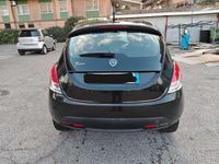 Usata Lancia Ypsilon Silver 95 CV (69 kW) 2012 Nero Utilitaria