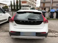 Usata Volvo V40 CC 115 CV (84 kW) 2014 Bianco Station wagon