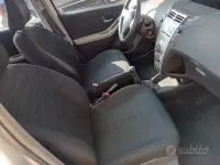 Usata Toyota Yaris 87 CV (63 kW) 2008 Grigio Utilitaria