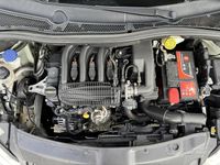 Usata Peugeot 208 Allure 82 CV (60 kW) 2017 Bianco Utilitaria