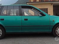 Usado Subaru Justy 1998 Verde Utilitario
