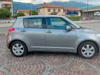 Usata Suzuki Swift GL 92 CV (67 kW) 2010 Grigio Utilitaria
