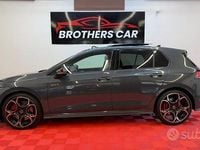 Usata VW Golf VIII GTI 265 CV (194 kW) 2025 Grigio Berlina
