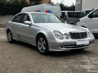Usata Mercedes E280 Avantgarde 190 CV (139 kW) 2006 Grigio Berlina
