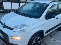 Usata Fiat Panda 4x4 S 95 CV (69 kW) 2017 Bianco Utilitaria