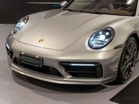Usata Porsche 911 Targa 4 385 CV (283 kW) 2023 Argento gt Cabrio